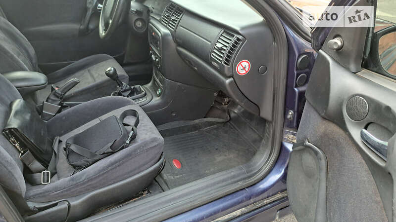 Седан Opel Vectra 1999 в Днепре