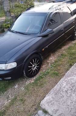 Універсал Opel Vectra 1997 в Бориславі