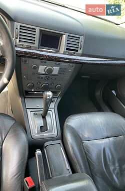 Седан Opel Vectra 2005 в Запорожье