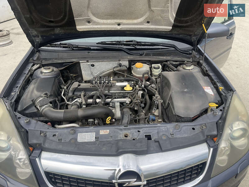 Седан Opel Vectra 2008 в Львове