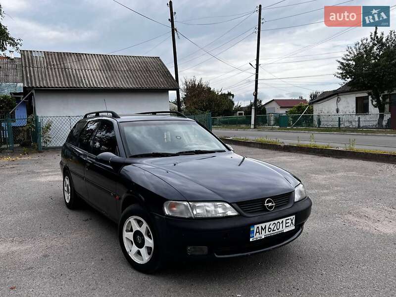 Универсал Opel Vectra 1997 в 