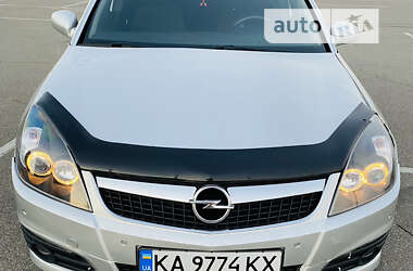 Седан Opel Vectra 2005 в Киеве