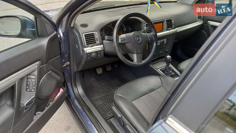 Лифтбек Opel Vectra 2008 в Виннице