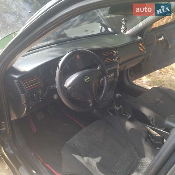Седан Opel Vectra 1997 в Арцизе