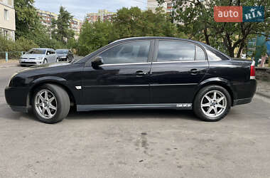 Седан Opel Vectra 2004 в Києві