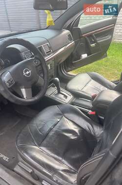 Седан Opel Vectra 2005 в 
