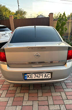 Седан Opel Vectra 2008 в Днепре