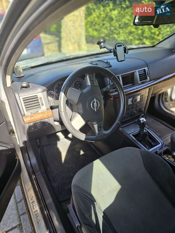 Універсал Opel Vectra 2005 в Мукошині