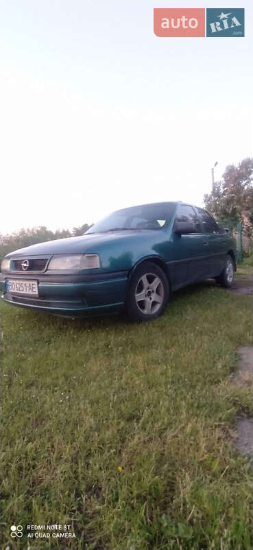 Седан Opel Vectra 1995 в Золочеве