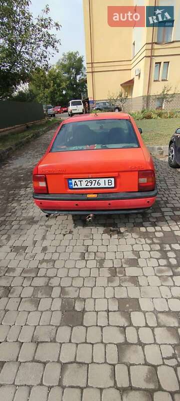 Седан Opel Vectra 1992 в Коломиї