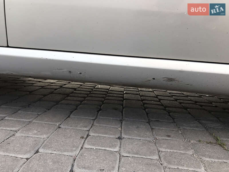 Лифтбек Opel Vectra 2006 в Львове