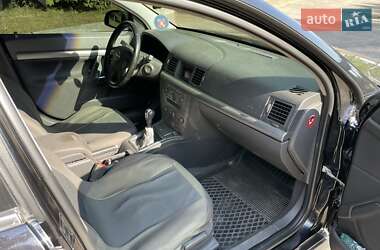 Седан Opel Vectra 2002 в 