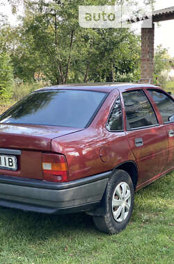 Седан Opel Vectra 1992 в Косові