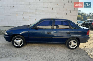 Седан Opel Vectra 1993 в Львове