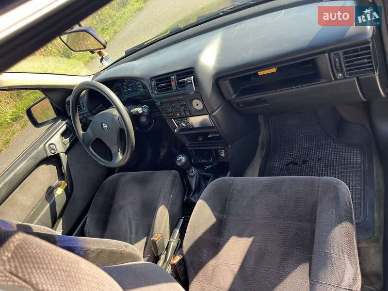 Седан Opel Vectra 1992 в Львове