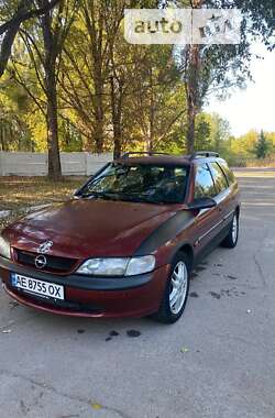 Универсал Opel Vectra 1997 в Синельниково