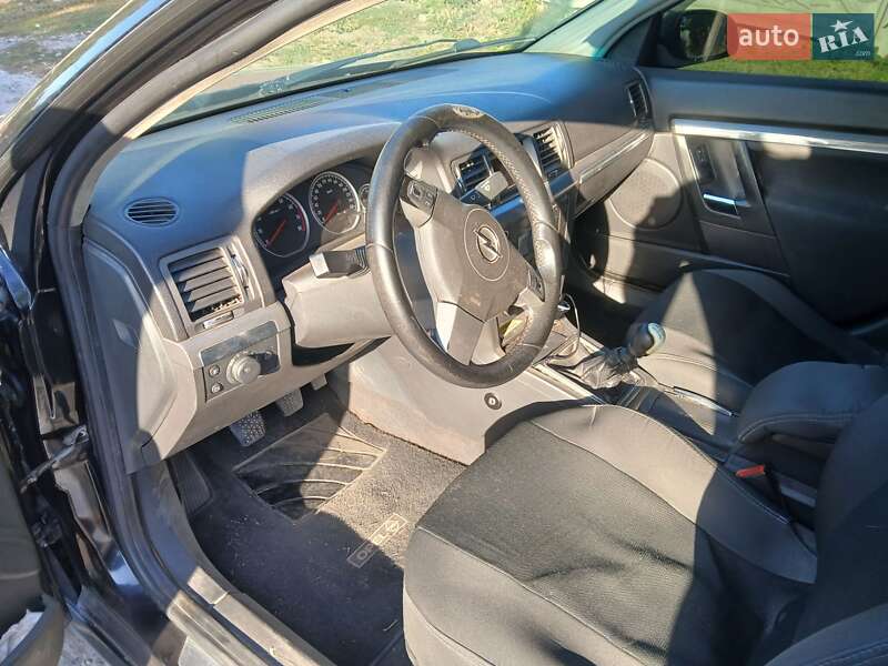 Седан Opel Vectra 2006 в Дніпрі
