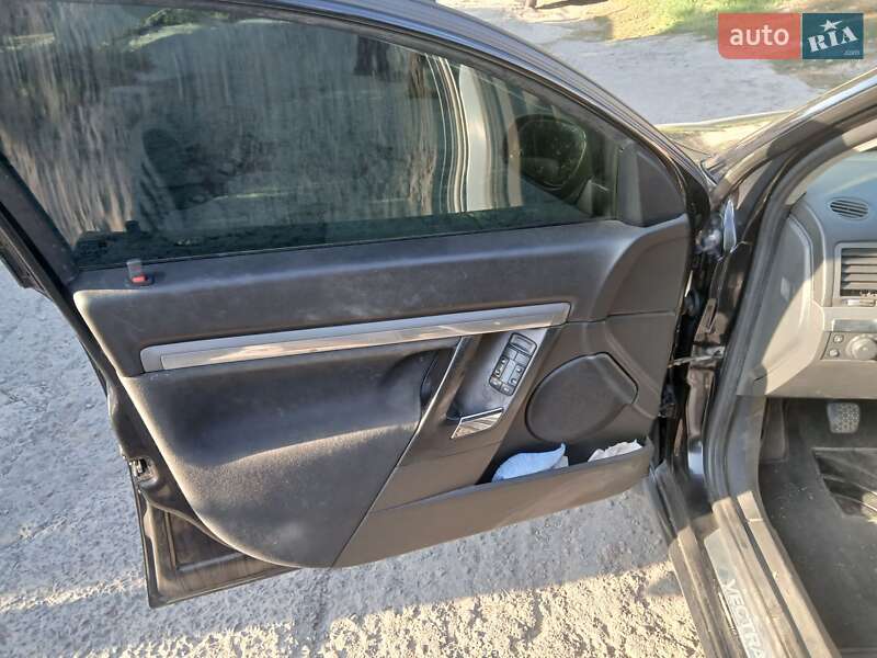 Седан Opel Vectra 2006 в Дніпрі