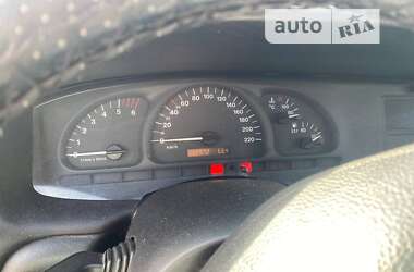 Седан Opel Vectra 2001 в Сумах