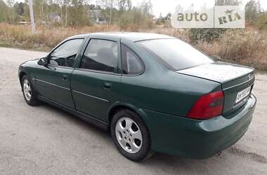 Седан Opel Vectra 2000 в Малине