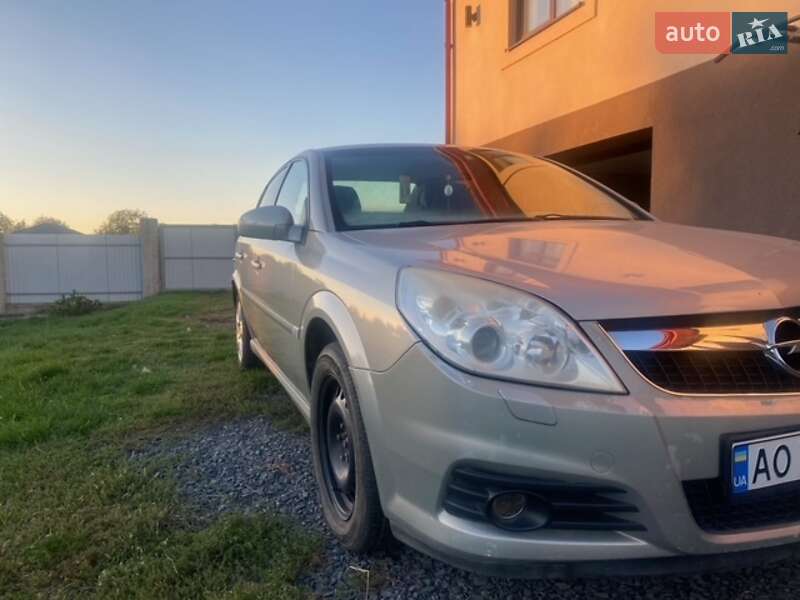 Седан Opel Vectra 2007 в Ужгороде
