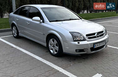 Лифтбек Opel Vectra 2004 в Киеве