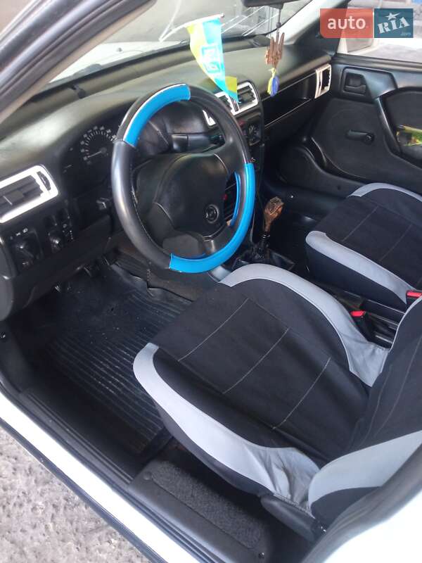 Седан Opel Vectra 1991 в Одессе