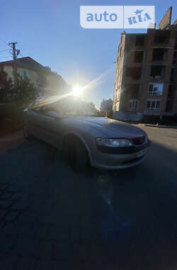 Седан Opel Vectra 1996 в Самборі