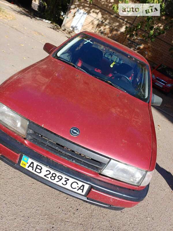 Седан Opel Vectra 1991 в Кривом Роге