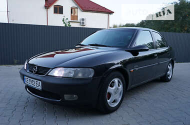 Седан Opel Vectra 1998 в Чернівцях