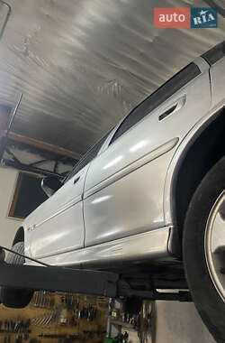 Седан Opel Vectra 2000 в 