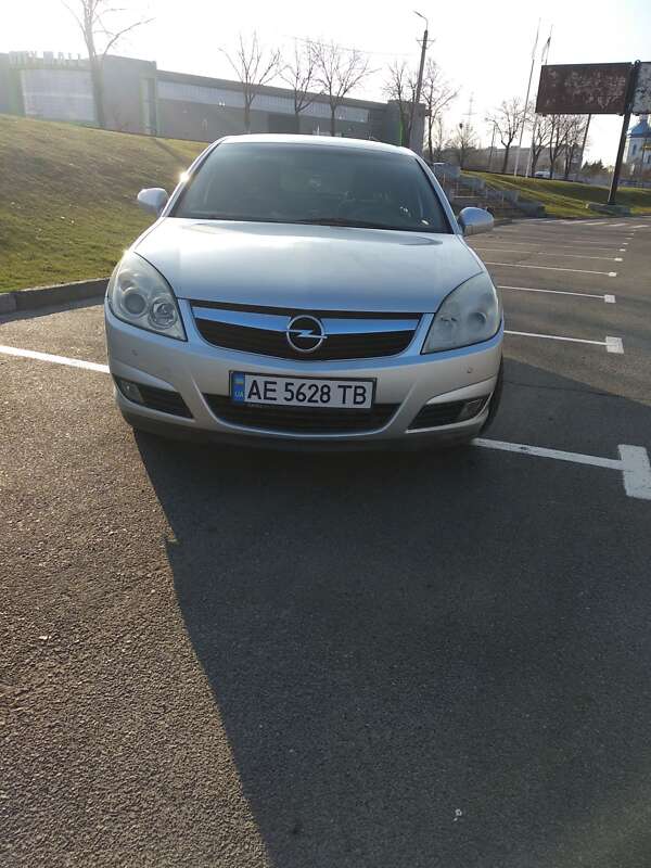 Седан Opel Vectra 2006 в Кривом Роге