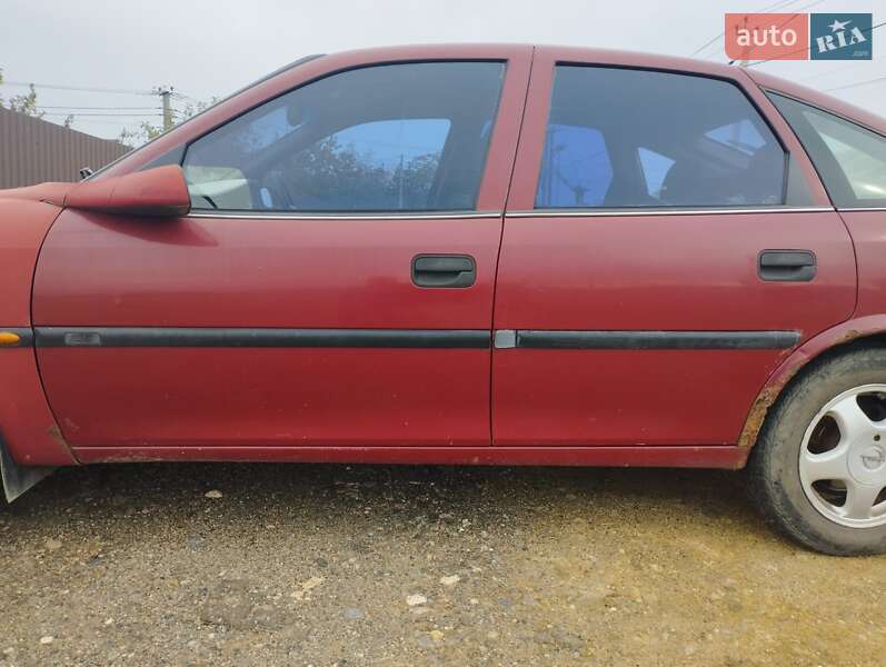 Лифтбек Opel Vectra 1996 в 