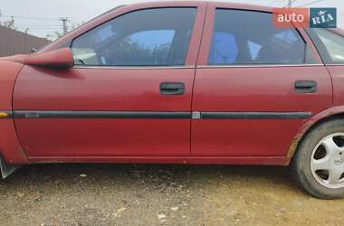 Лифтбек Opel Vectra 1996 в 