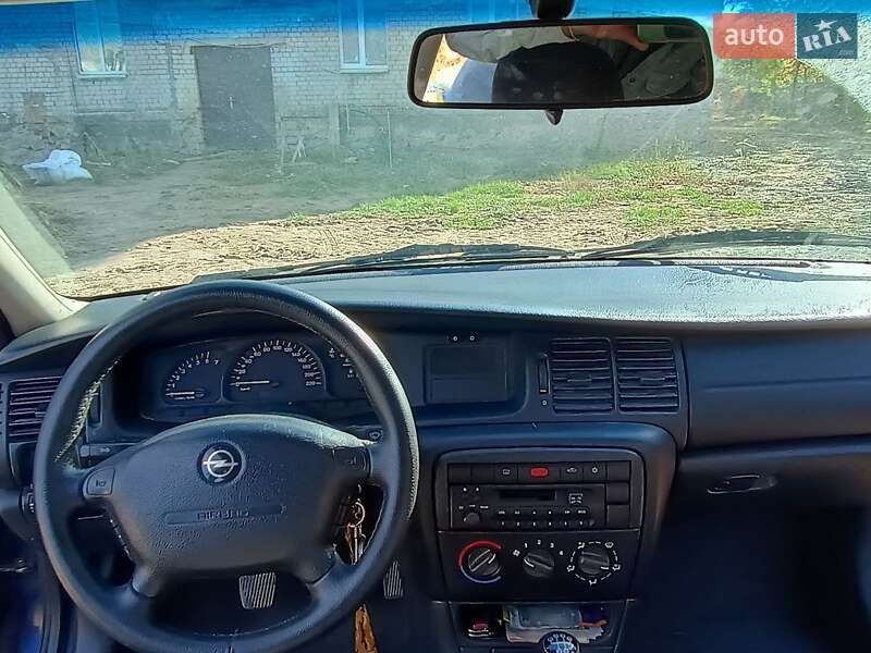 Универсал Opel Vectra 1999 в Киеве