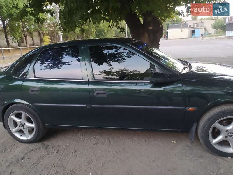 Седан Opel Vectra 1997 в 