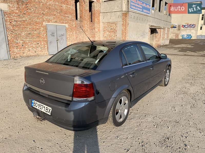 Седан Opel Vectra 2004 в Тернополе