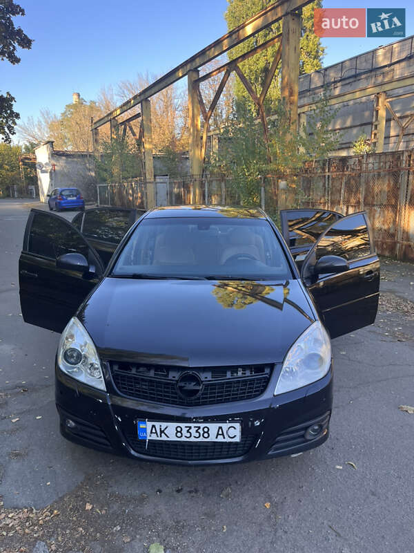 Седан Opel Vectra 2007 в Киеве