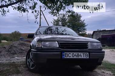 Седан Opel Vectra 1990 в Івано-Франківську