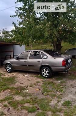 Седан Opel Vectra 1990 в Івано-Франківську