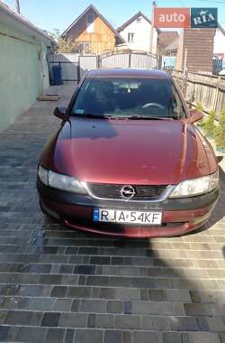 Седан Opel Vectra 1998 в Ивано-Франковске