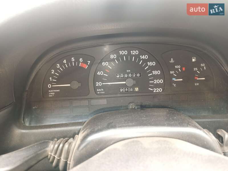 Лифтбек Opel Vectra 1989 в Харькове