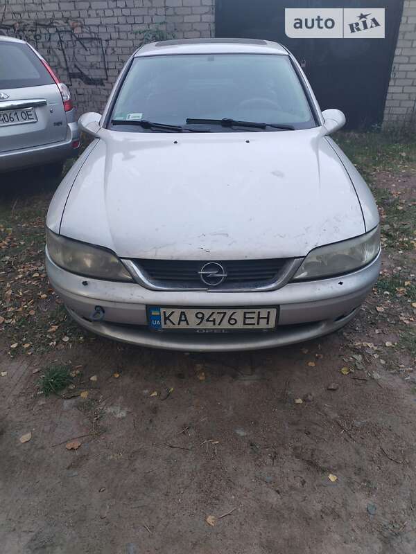 Ліфтбек Opel Vectra 1999 в Києві