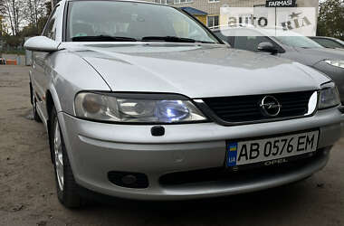 Седан Opel Vectra 2001 в Ямполе