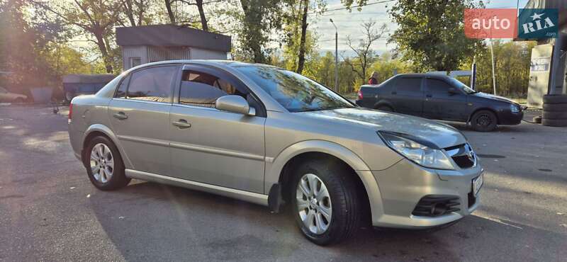 Седан Opel Vectra 2007 в Кривом Роге
