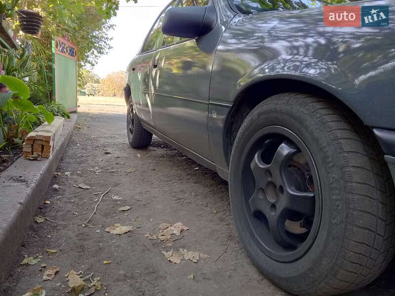 Седан Opel Vectra 1989 в Полтаве фото 2 Седан Opel Vectra 1989 в Полтаве