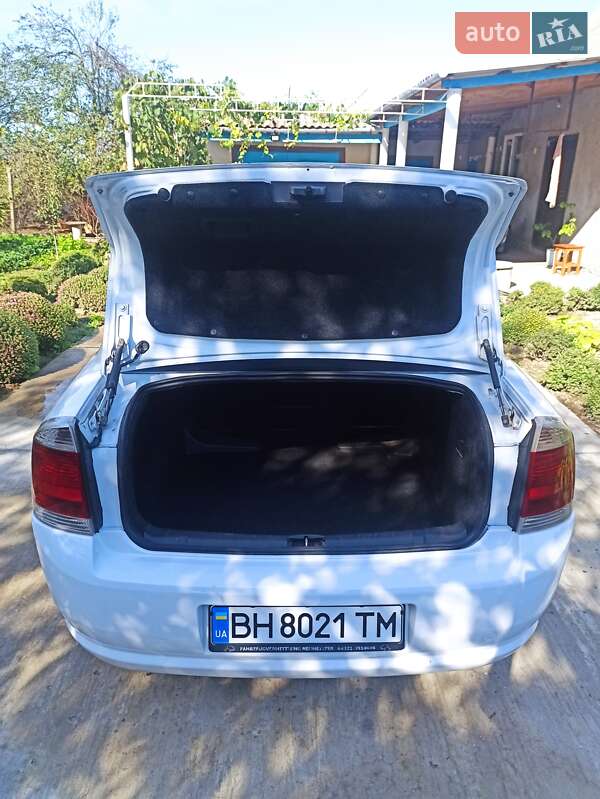Седан Opel Vectra 2007 в Кілії