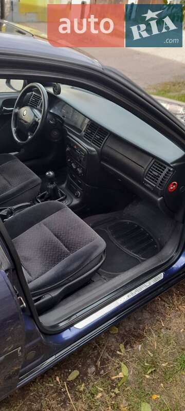 Седан Opel Vectra 1996 в Запорожье