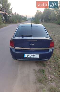 Седан Opel Vectra 2004 в 