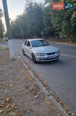 Седан Opel Vectra 2000 в Ромнах